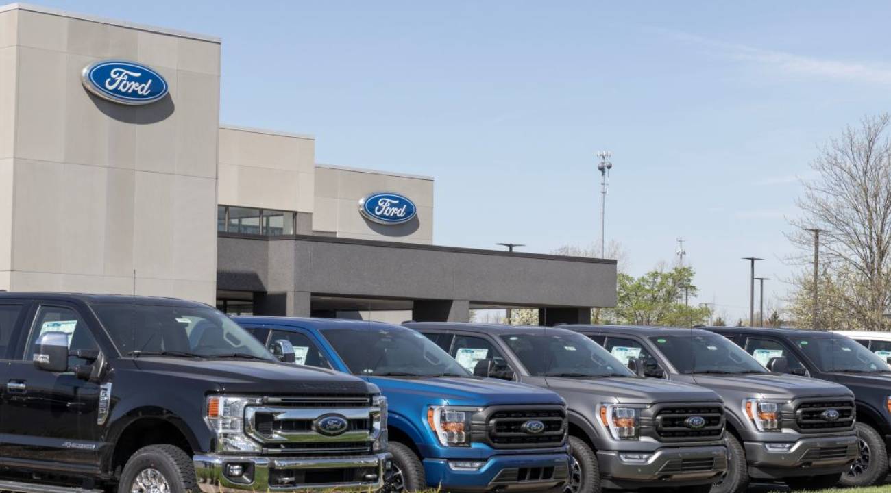 Ford, tarife belirsizliği dolayısıyla mali tahminlerini askıya aldı