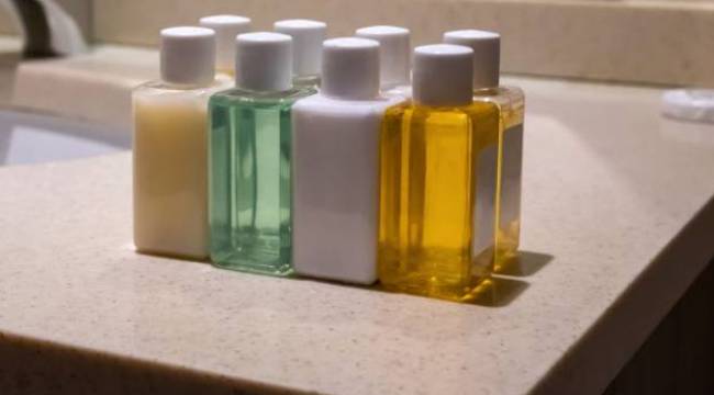 AB'den otellerin mini şampuan şişelerine de yasak geliyor