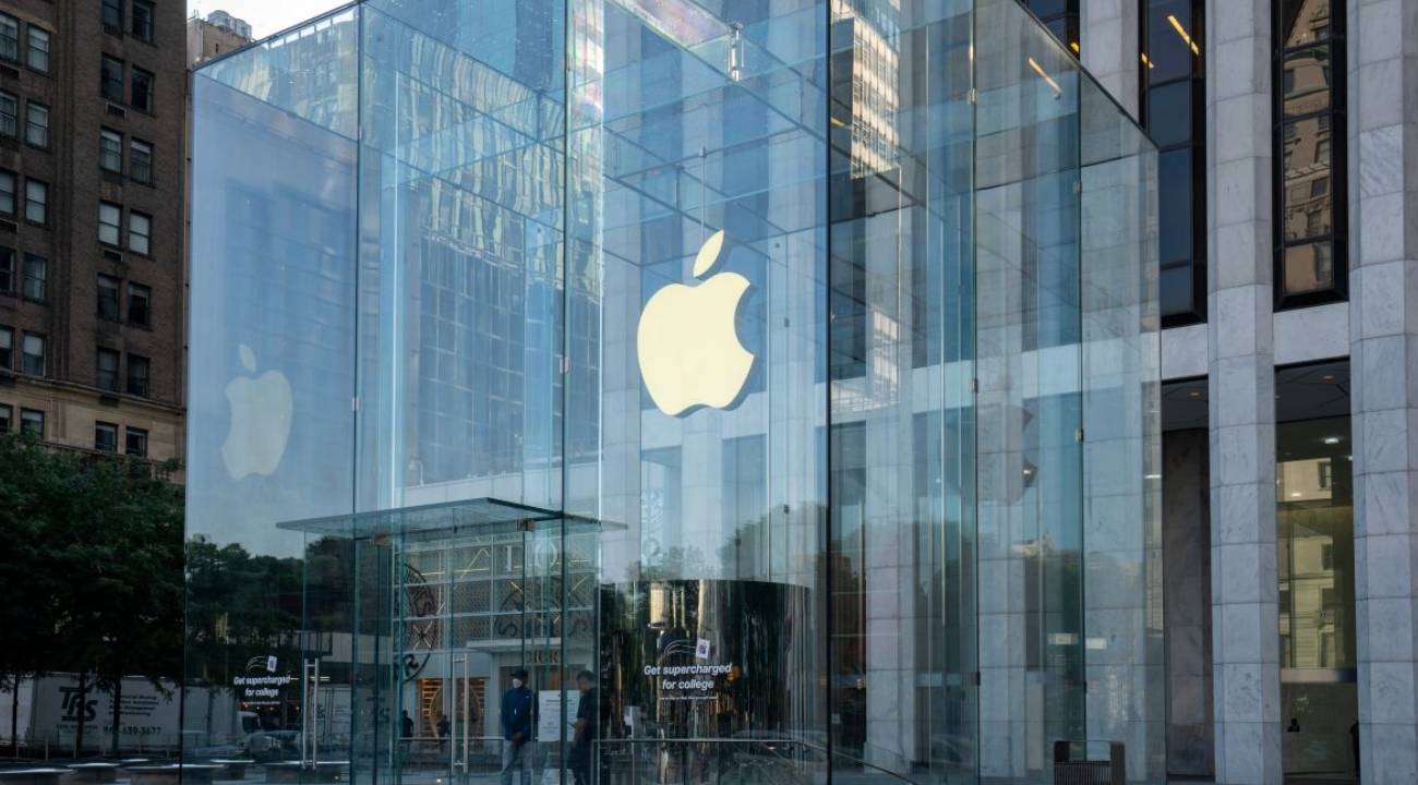 Apple'ın piyasa değeri ilk kez 4 trilyon doları gördü