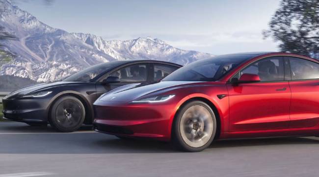 Tesla satışlarında bir ilk