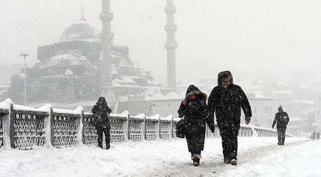 Soğuklar geri dönüyor: İstanbul'da ne zaman kar yağabilir? Son tahmin...