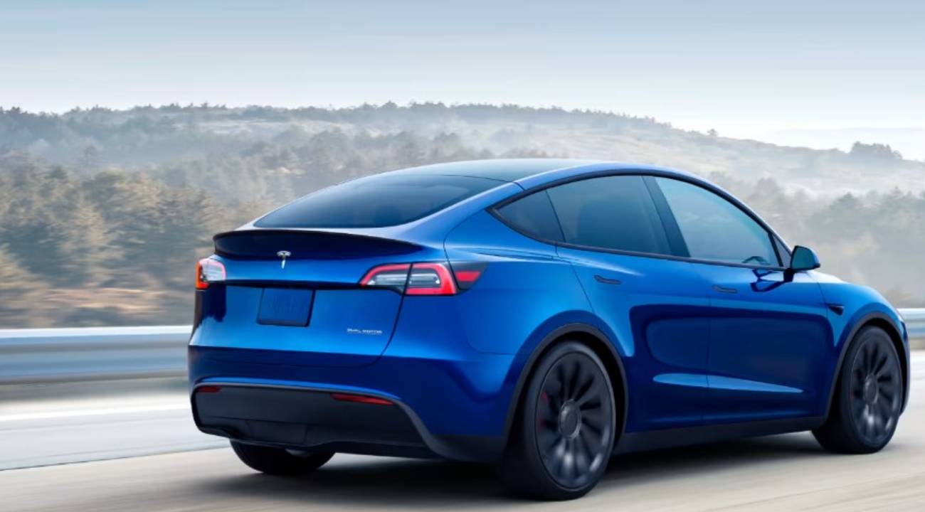 Tesla, ABD'de yaklaşık 240 bin aracını geri çağırdı