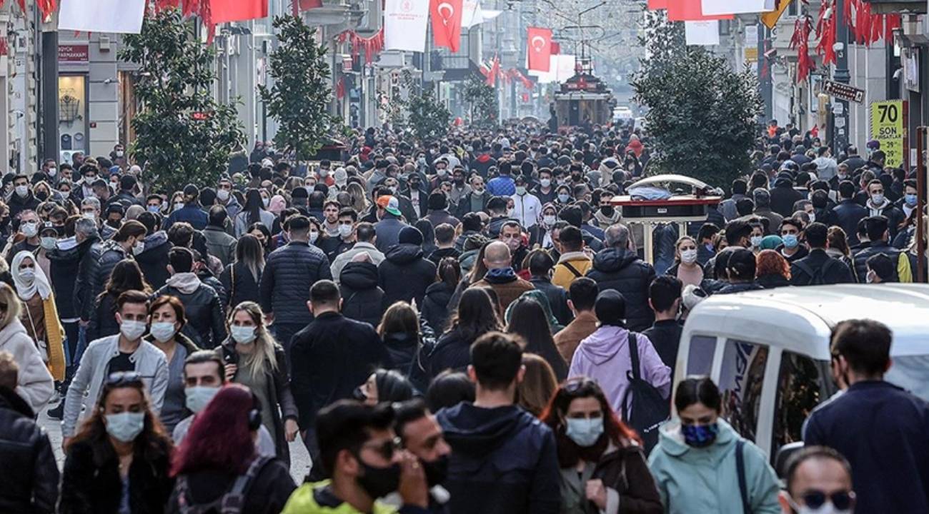 Türkiye'de genç nüfus alarmı: 3 senaryo var