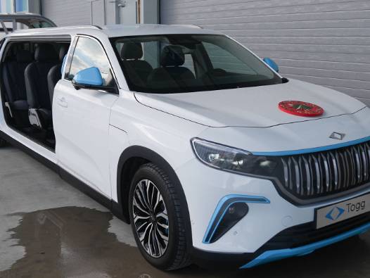 Togg T10X'in limuzin versiyonu böyle görünüyor