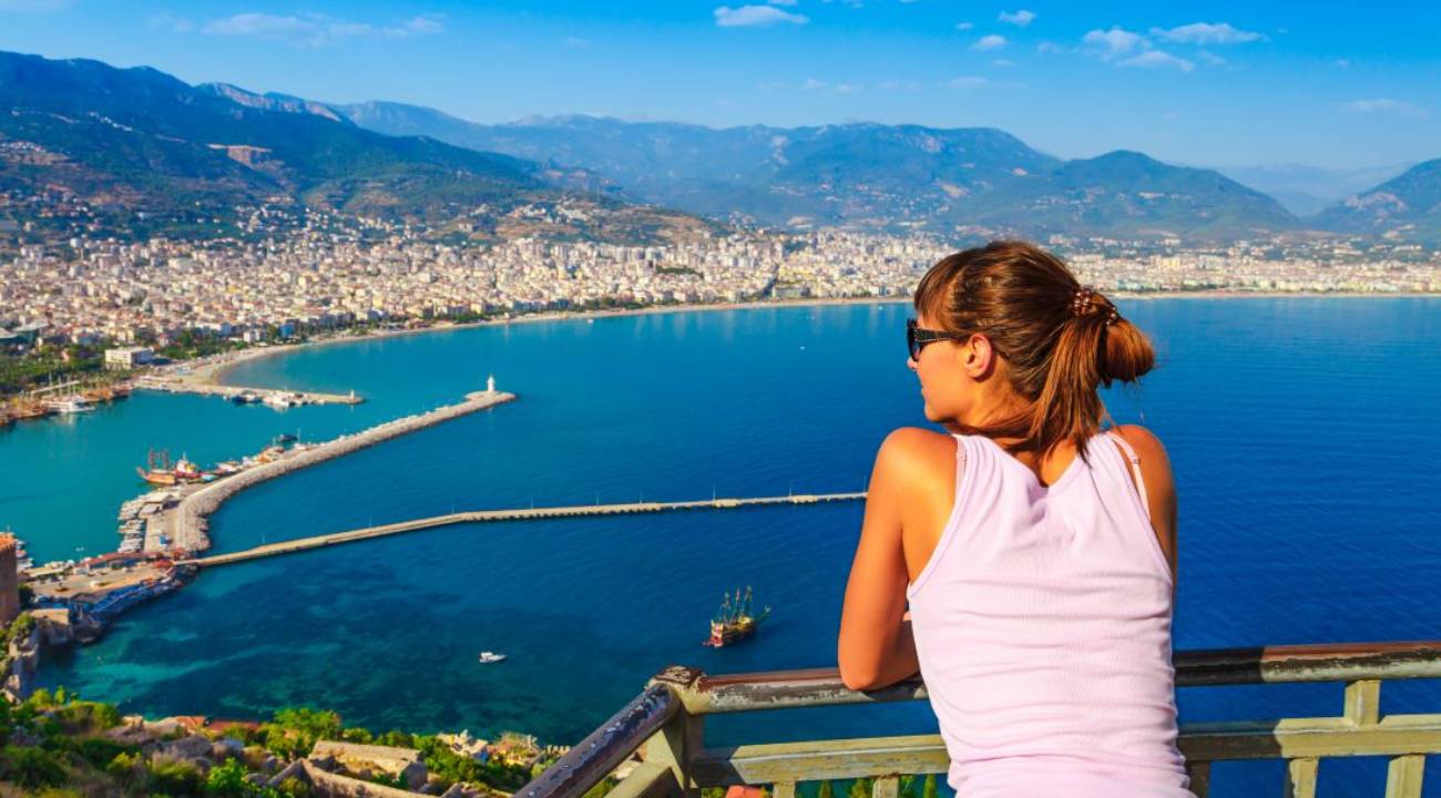 Antalya'ya 9 ayda en çok turistin geldiği 3 ülke