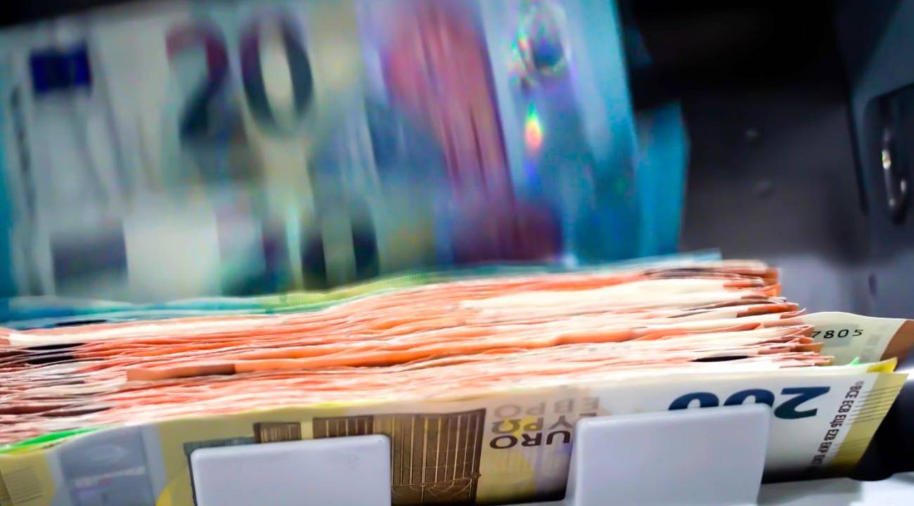 Danimarkalı şirketten tarihi satın alma