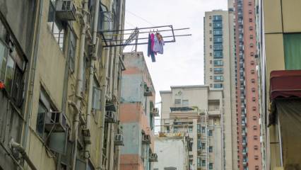 Kiraların çok yüksek olduğu şehirdeki tuhaf sektör: Perili evler...