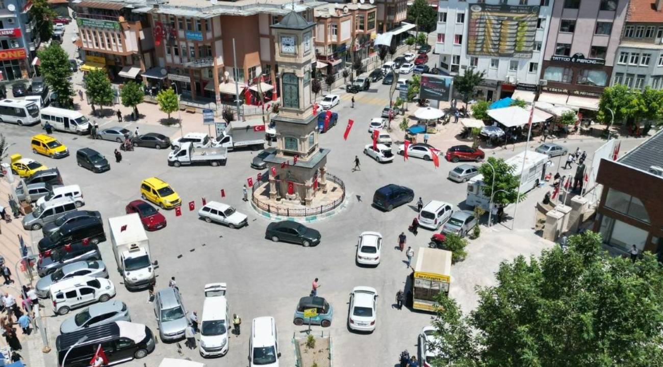 İlçede kışın 45 bin olan nüfus yazın 200 binlere çıkıyor