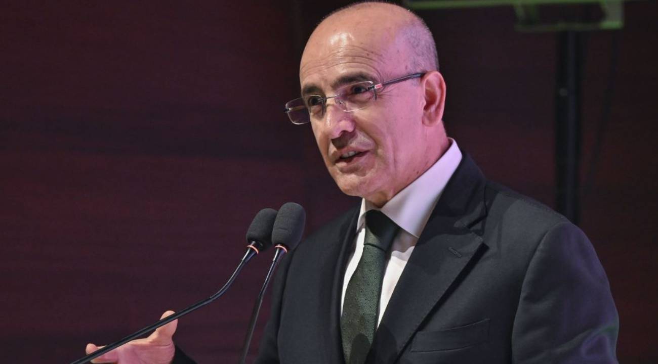 Bakan Şimşek'ten mesajlar: Şimdiden haber vereyim....
