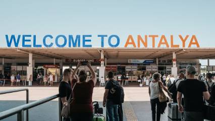 Antalya'da 52 işyeri kiraya veriyecek