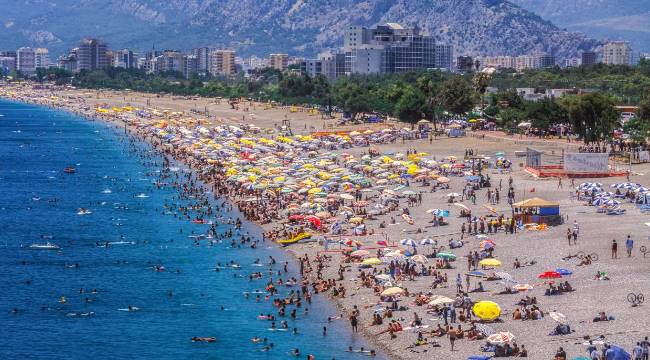 'Antalya son yılların en hareketli bayram tatilini geçirdi'