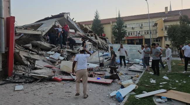 DEPREM NEDEN GENİŞ ALANDA HİSSEDİLDİ?