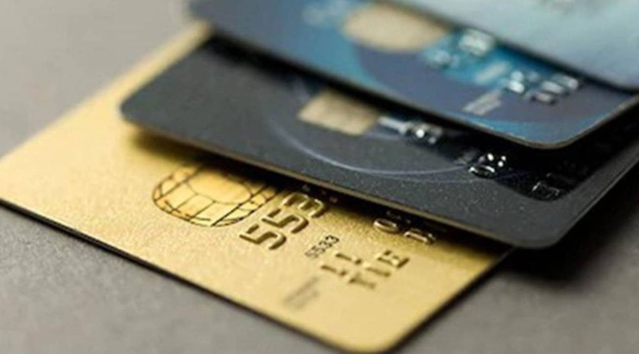 Bugünden itibaren geçerli: Kredi kartı faizlerinde yeni oranlar
