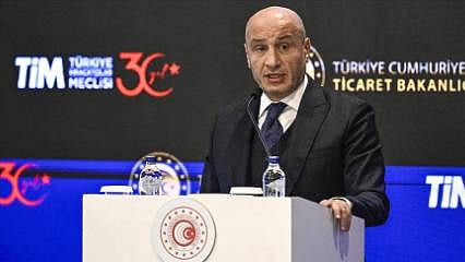 "Bu ay 3 milyar 172 milyon dolarla otomotivi ilk sırada görüyoruz"