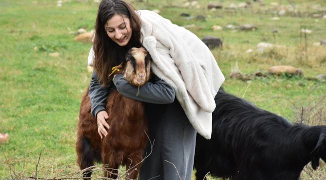 Üniversitede hazırladığı tezden etkilenip kendi çiftliğini kurdu