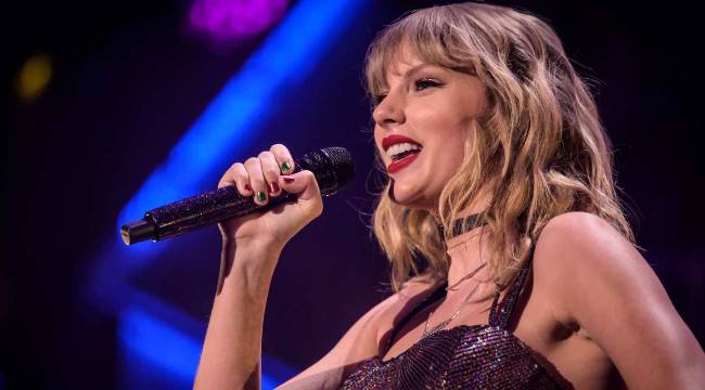 Sevgilisinin takımını ihya etti: Taylor Swift’ten 331 milyon dolarlık 'tribün' desteği 