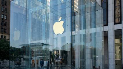 Apple'ın piyasa değeri ilk kez 4 trilyon doları gördü