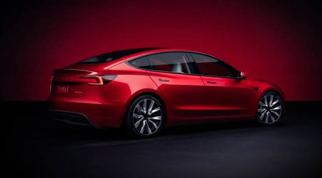 01:00-Trump ve Elon Musk kavgası Tesla hisselerini vurdu