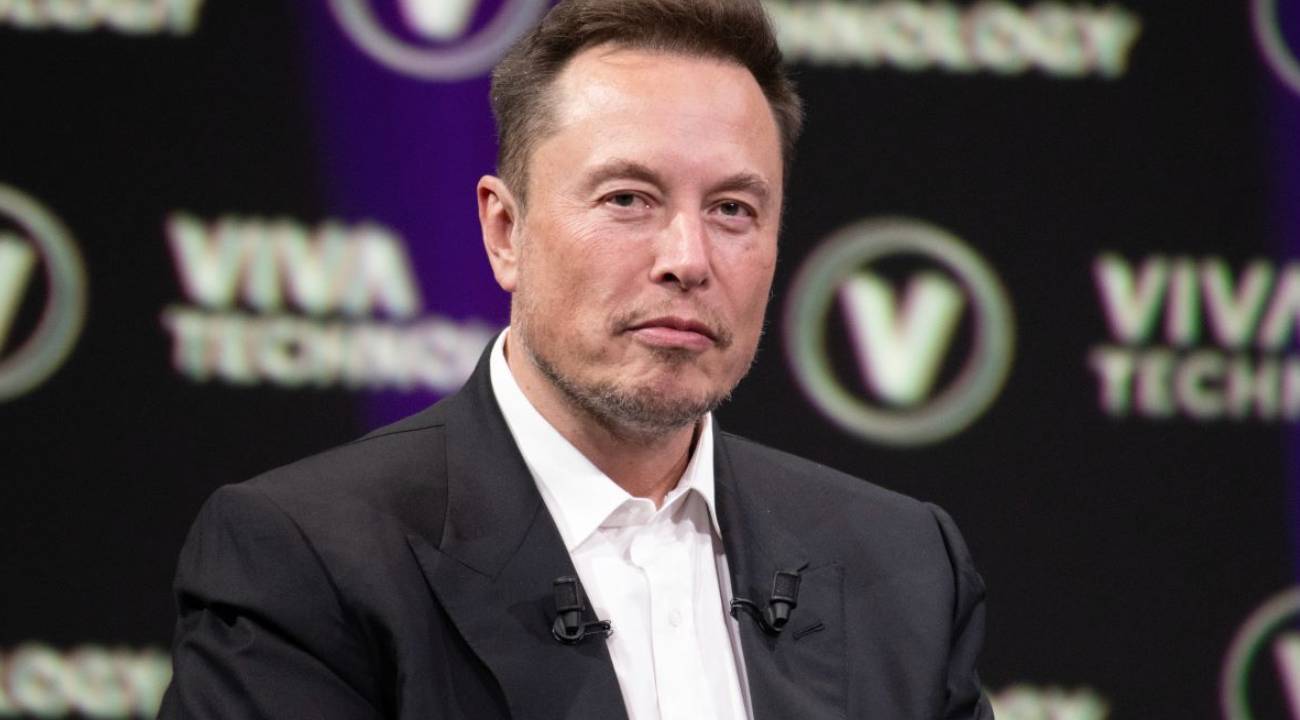 Apple'ın açıklaması Elon Musk'ı kızdırdı: Şirketlerimde yasaklarım