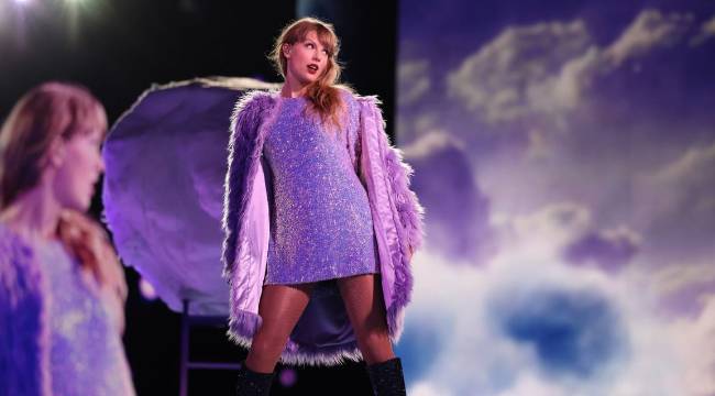 Dolandırıcılık sandılar, gerçek çıktı: Taylor Swift'in siparişi satışları katladı