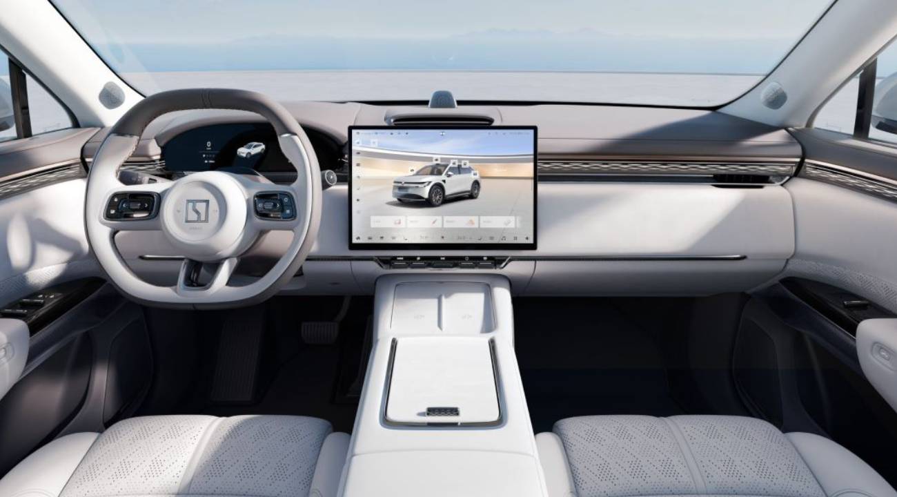 Çinli marka tanıttı: Fiyatıyla Tesla'ya meydan okuyor