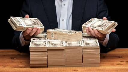 Hisseler çıktıkça servetine servet kattı: Dünyada ilk kez 1 kişi 500 milyar doları gördü