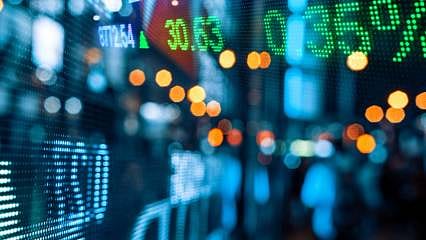 New York borsası düşüşle kapandı, Dow Jones endeksi 500 puana yakın değer kaybetti