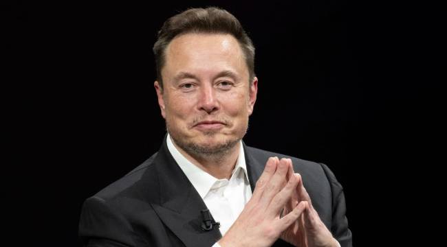 Musk'ın ilk projesi: Yaz saati uygulaması