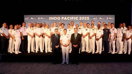 'Çin dünyanın en büyük askeri yığınağını yapıyor'