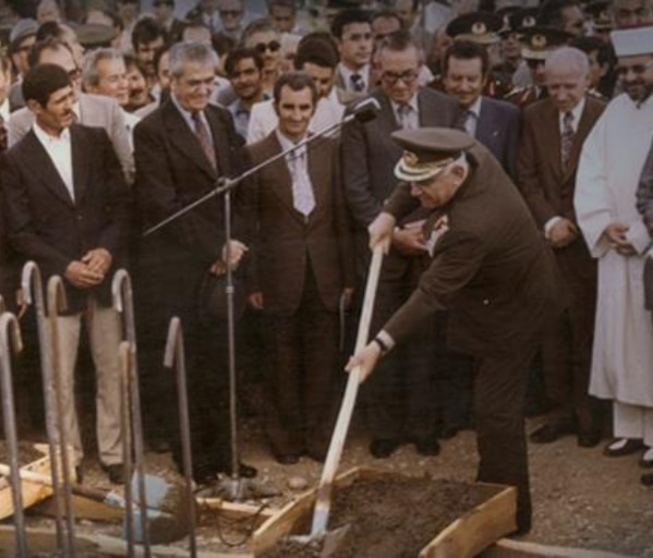 1975'de kuruldu, borsanın en değerli şirketi oldu-1