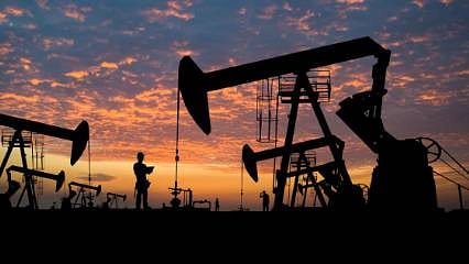 Putin ve Prens Selman petrol piyasalarını görüştü