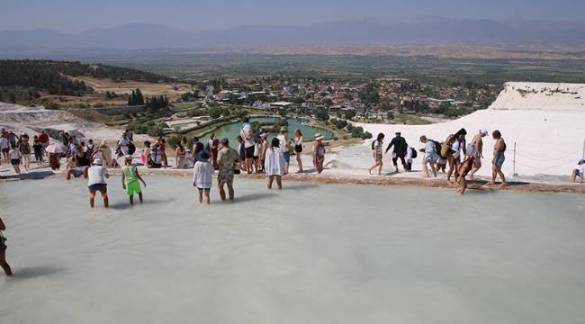 Turizmciler endişeli: Pamukkale için büyük risk var