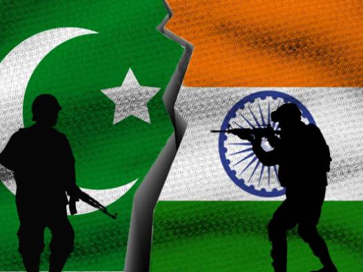 Pakistan ve Hindistan arasında ne oluyor? Saat verdi