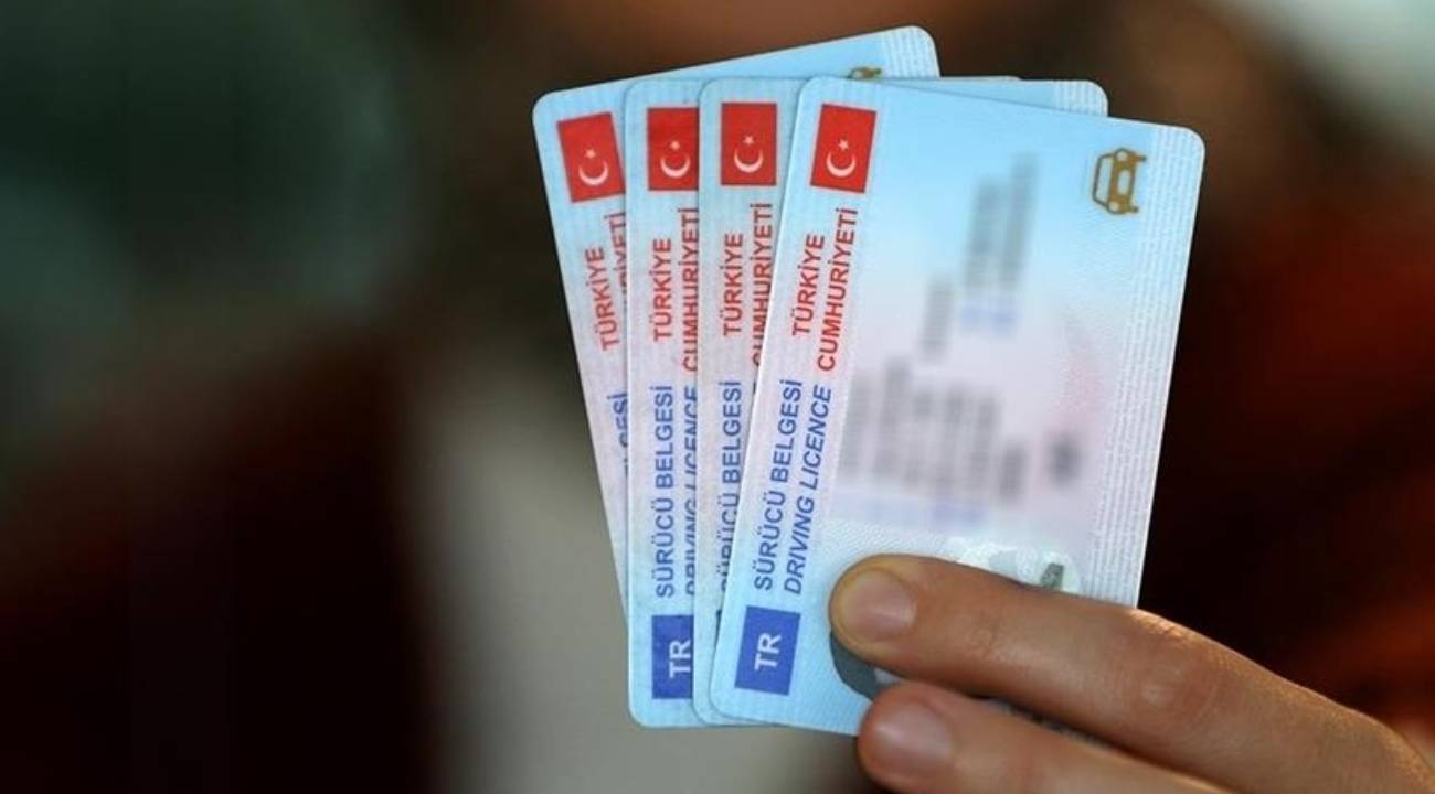 5 adımda eski tip ehliyet nasıl yenilenir?
