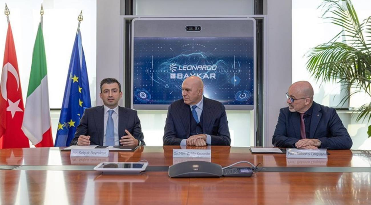 İtalyan Bakandan anlaşma yorumu