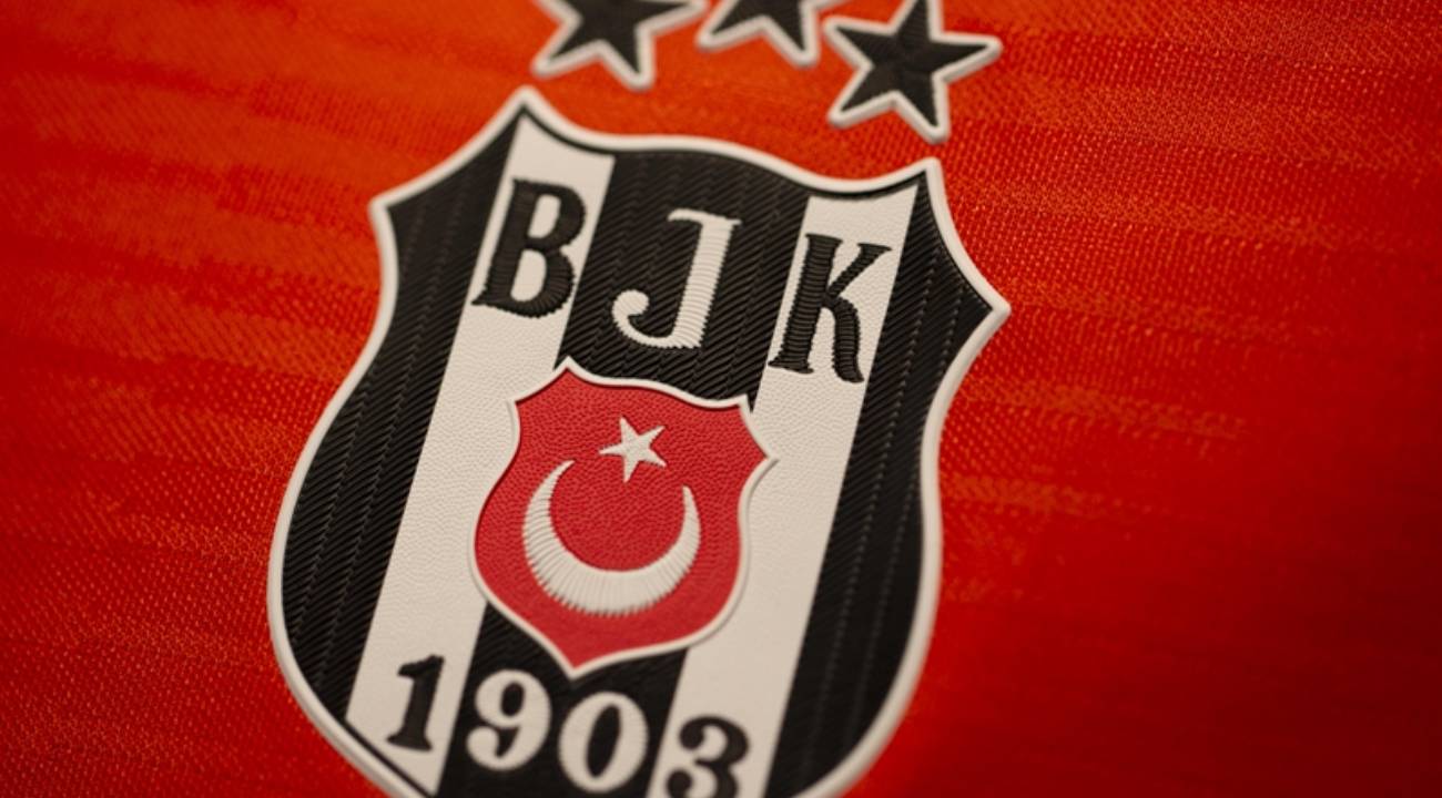 Beşiktaş'ta başkanlık seçimi yarın yapılacak: Adalı ve Aksoy'un listeleri