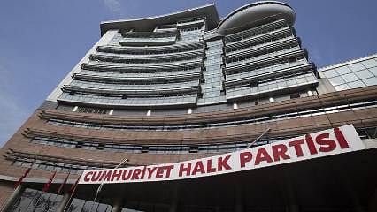 CHP'nin İstanbul kongresi iptal edildi, il yönetimi görevden alındı