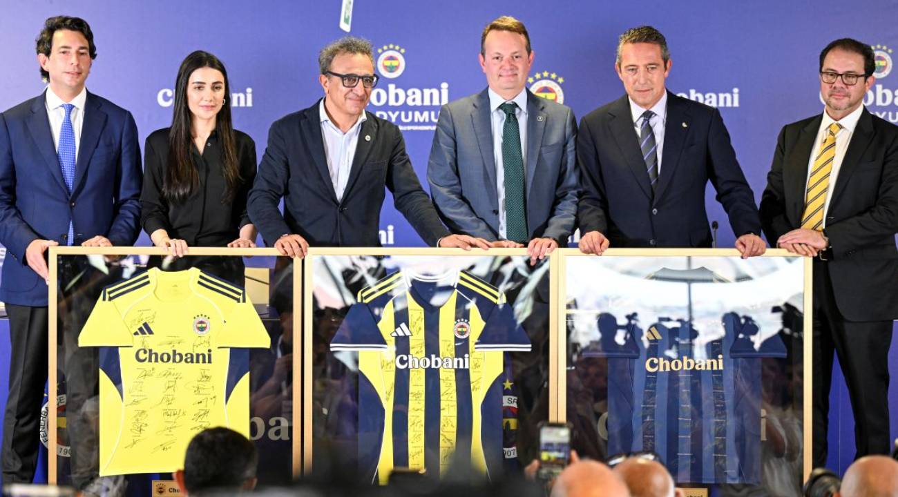 Fenerbahçe ile Chobani arasındaki sponsorluk anlaşmasının imzaları atıldı