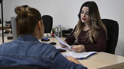 Başvurular pazartesi başlıyor: Telefonlar 2'ye katlandı