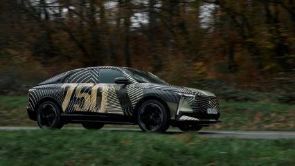 DS Automobiles yeni elektrikli DS N°8 modelini tanıttı
