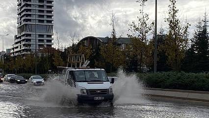  AKOM'dan İstanbul için sağanak geçişleri uyarısı