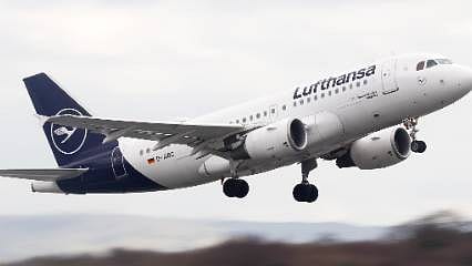 Lufthansa, Tel Aviv ve Tahran uçuşlarını askıya aldı