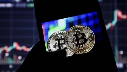 Bitcoin 2021'den sonra ilk kez 57 bin doları gördü 