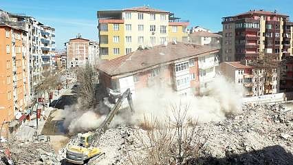 Bakan Şimşek'ten deprem fonu açıklaması 