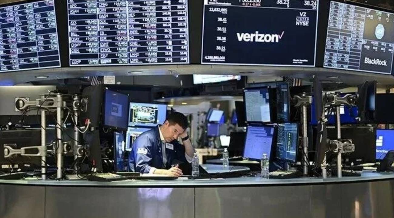 New York borsası Fed'in faiz kararı öncesi yükselişle açıldı