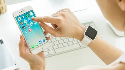 Apple'dan 27 ülkede App Store dışından uygulama indirmeye izin 