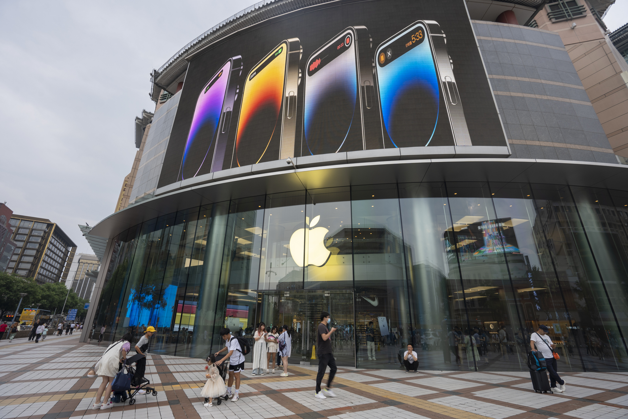 Apple, Çin'in en çok satan akıllı telefon üreticisi unvanını kaptırdı: İşte ilk 3