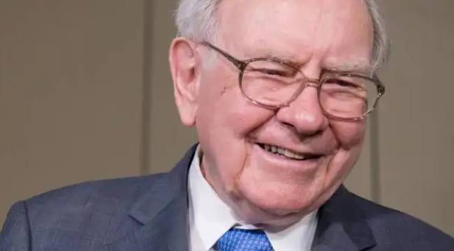 Warren Buffet, dev bankadaki payını azaltmaya devam ediyor 