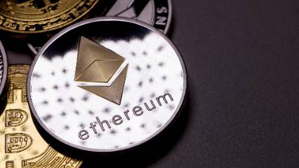 Kripto piyasasında bu kez Ethereum rüzgarı...  Bitcoin 71 bin dolara yaklaştı