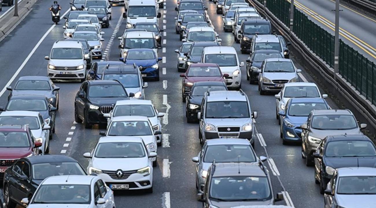 Trafiğe giren yeni araç sayısı açıklandı: Otomobil tercihinde öne çıkan marka 